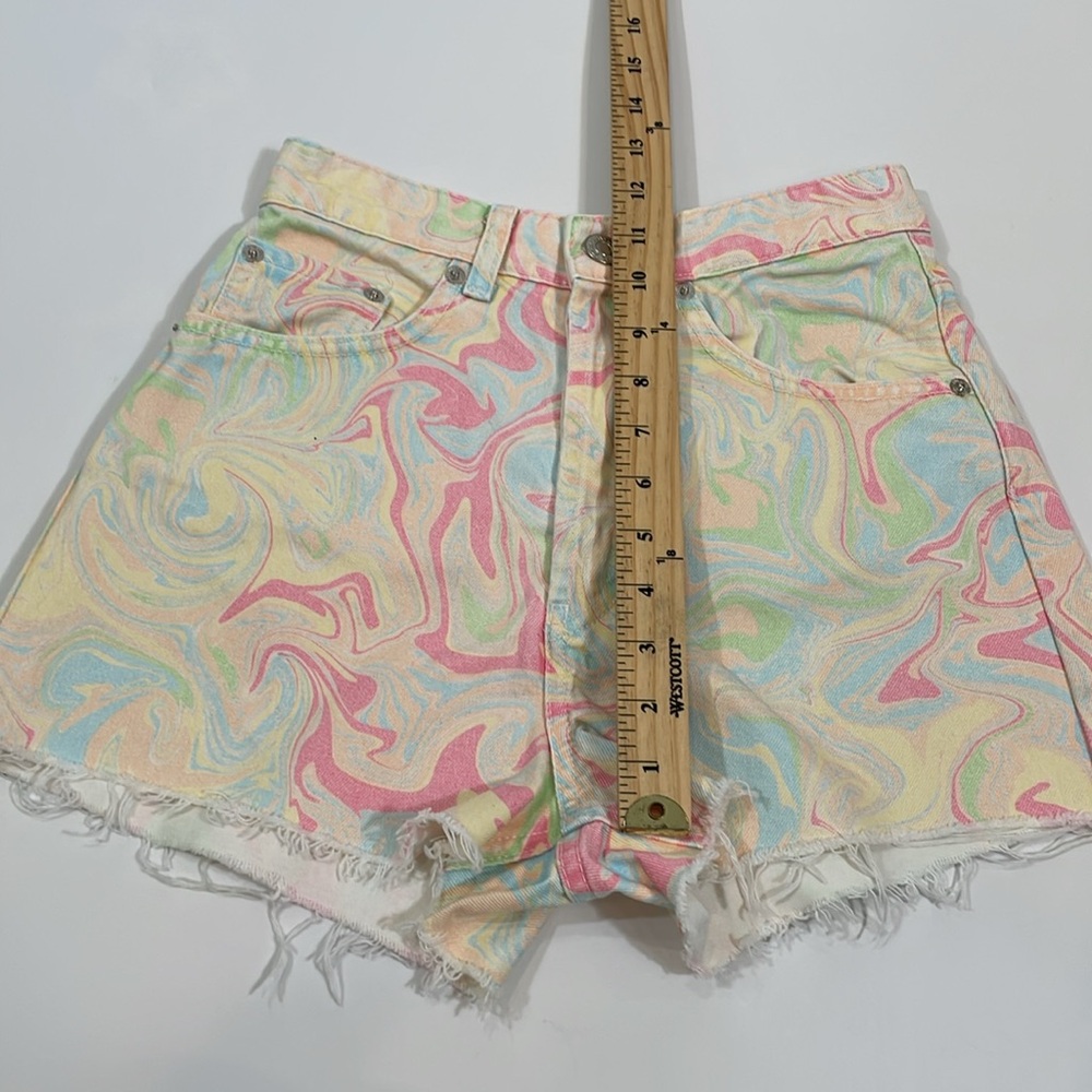 Zara Jean Shorts Size 2 NWOT Colorful Swirl Print Denim High Rise - Picture 8 of 11